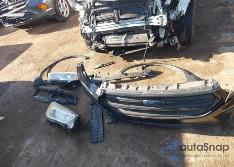 2017 Ford Escape S z USA, uszkodzony, nr VIN 1FMCU0F79HUE07790